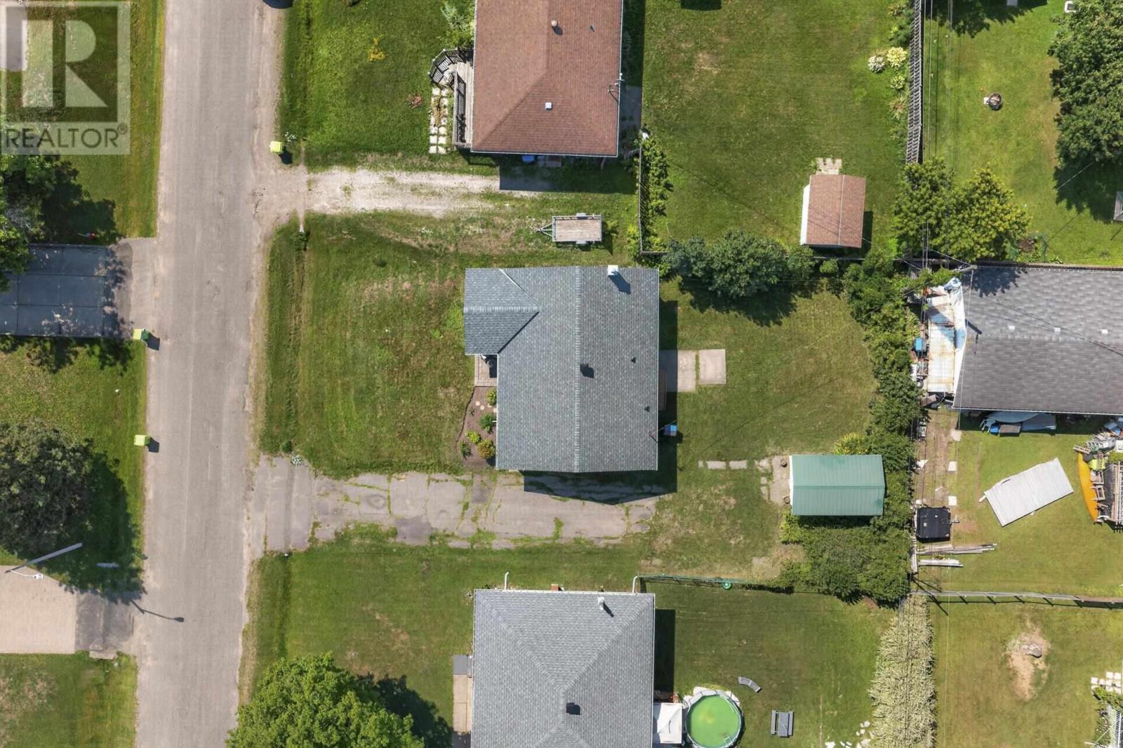 153 Caledon St, Sault Ste. Marie, Ontario  P6B 5C2 - Photo 36 - SM262115
