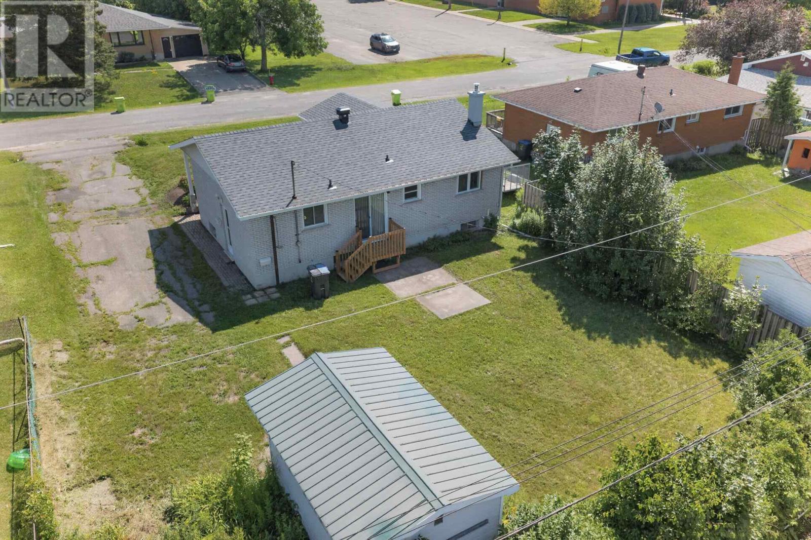 153 Caledon St, Sault Ste. Marie, Ontario  P6B 5C2 - Photo 37 - SM262115