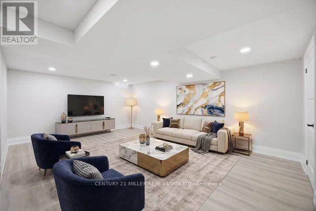 689 Macbeth Heights, Mississauga, Ontario  L5W 1E5 - Photo 22 - W13648740