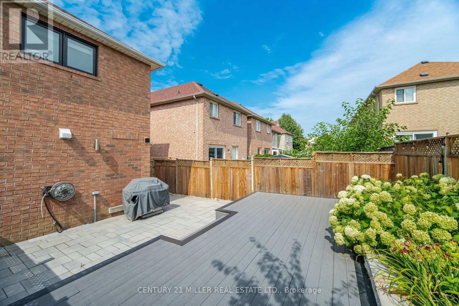 689 Macbeth Heights, Mississauga, Ontario  L5W 1E5 - Photo 43 - W13648740