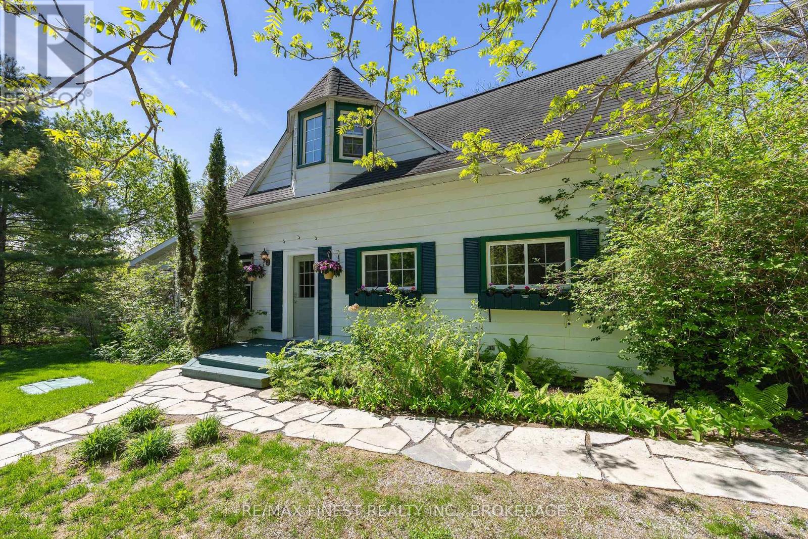 11 Front Street, Leeds And The Thousand Islands, Ontario  K0E 1V0 - Photo 5 - X13163446