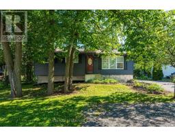 925 WOODBINE ROAD, Kingston, Ontario