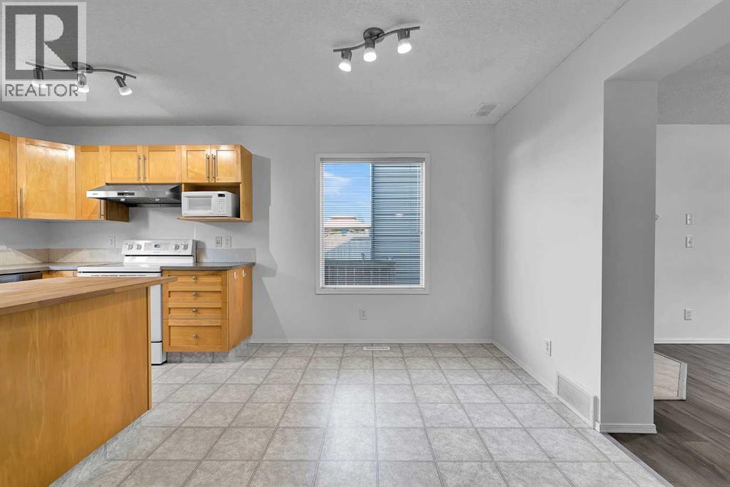 203 Covemeadow Crescent, Calgary, Alberta  T3K 6B1 - Photo 14 - A2325400