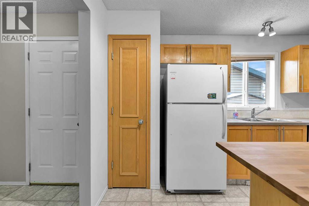 203 Covemeadow Crescent, Calgary, Alberta  T3K 6B1 - Photo 21 - A2325400