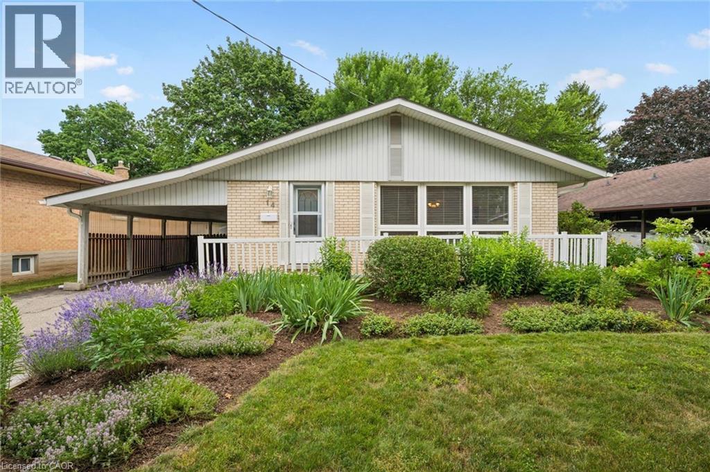14 RUSKVIEW Road, Kitchener, Ontario
