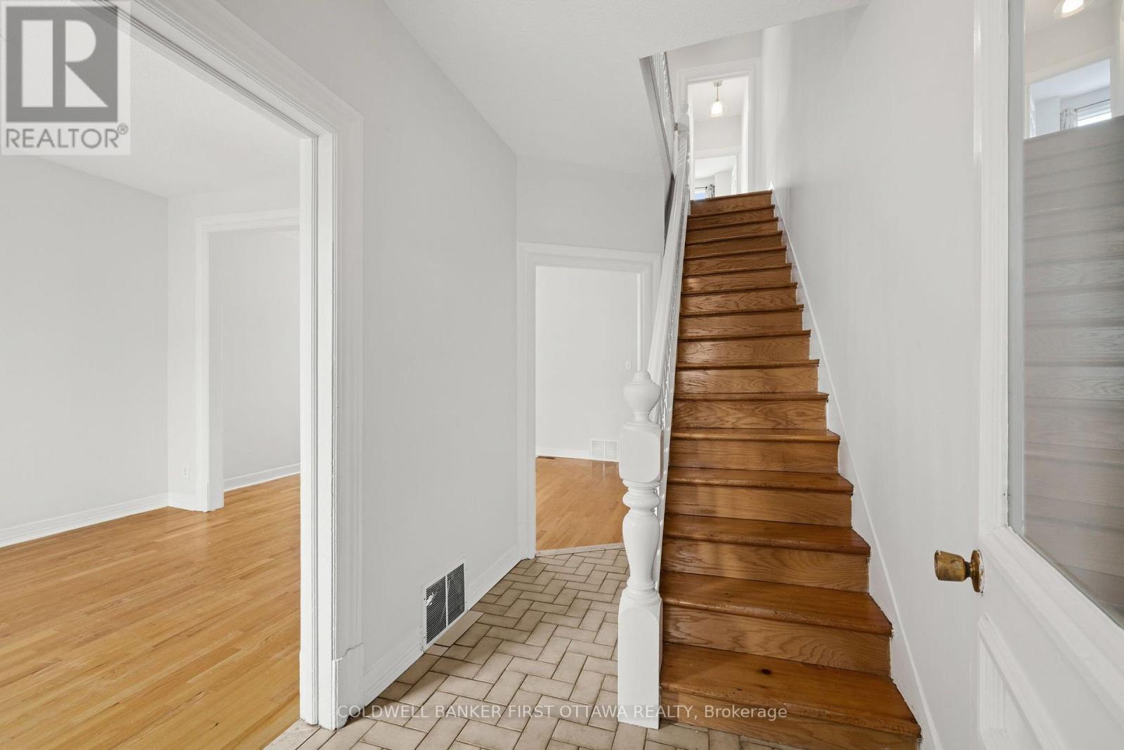 176 Rochester Street, Ottawa, Ontario K1R 7M6 - Photo 5 - X13665634