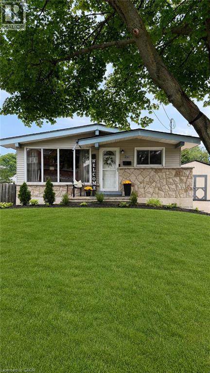 241 THORNER Drive, Hamilton, Ontario