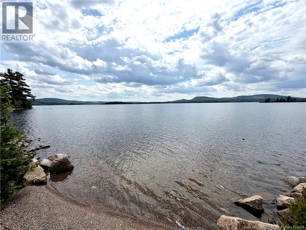 Lake Road, South Oromocto Lake, New Brunswick  E5L 2R2 - Photo 20 - NB145739
