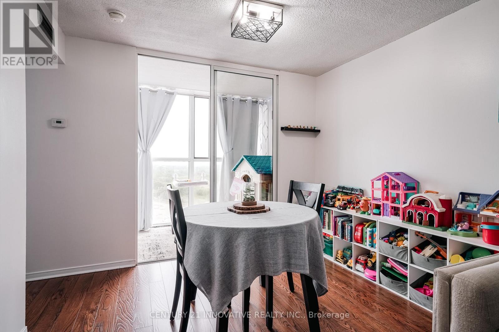 1702 - 330 Mccowan Road, Toronto, Ontario  M1J 3N3 - Photo 15 - E13665686