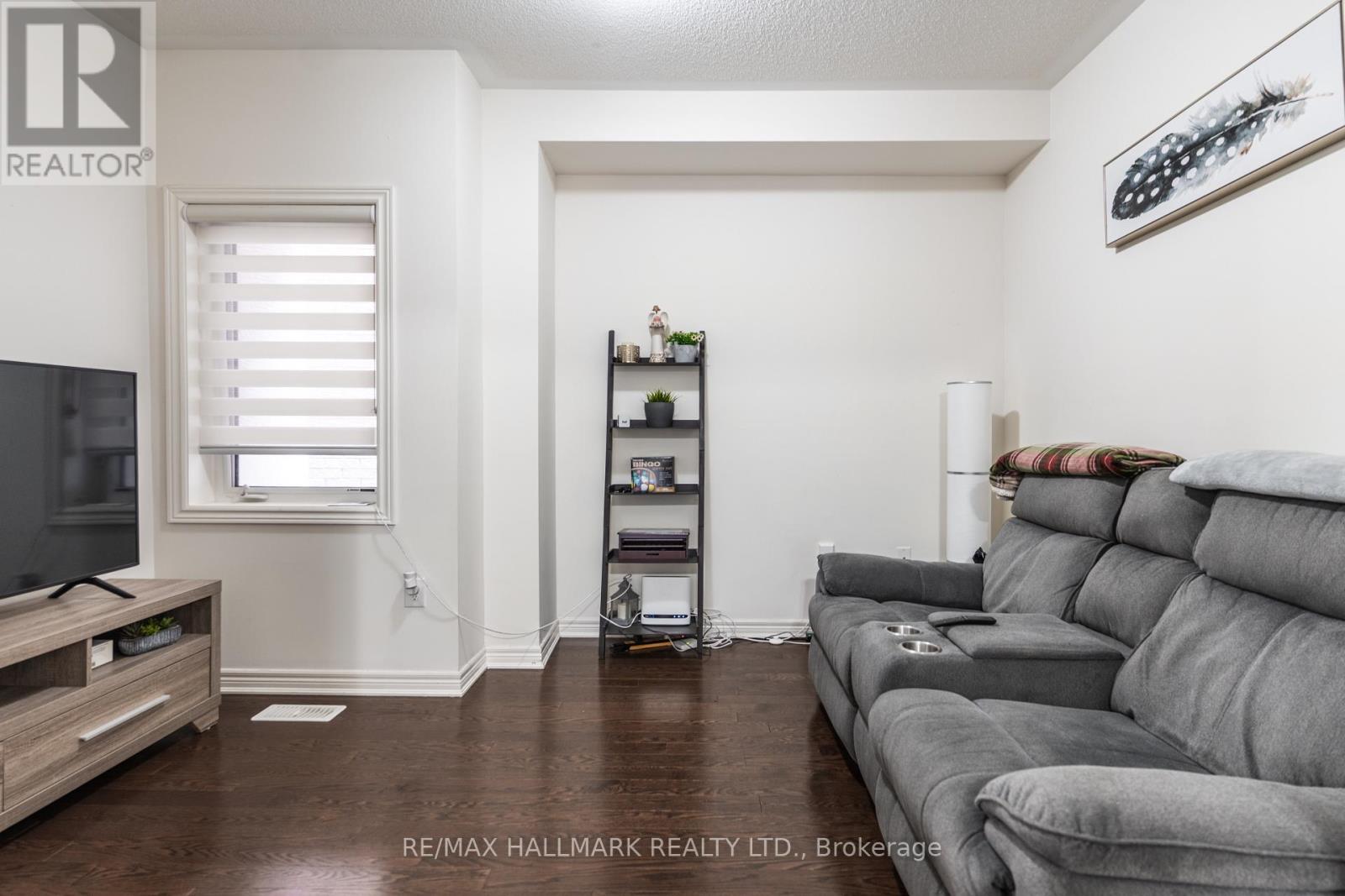 278 Sharon Creek Drive, East Gwillimbury, Ontario  L9N 0P5 - Photo 8 - N13665658