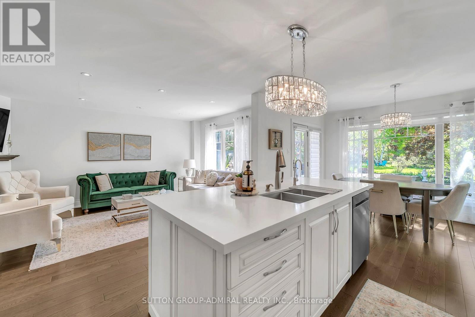 48 Maple Way, East Gwillimbury, Ontario  L0G 1V0 - Photo 20 - N13665702