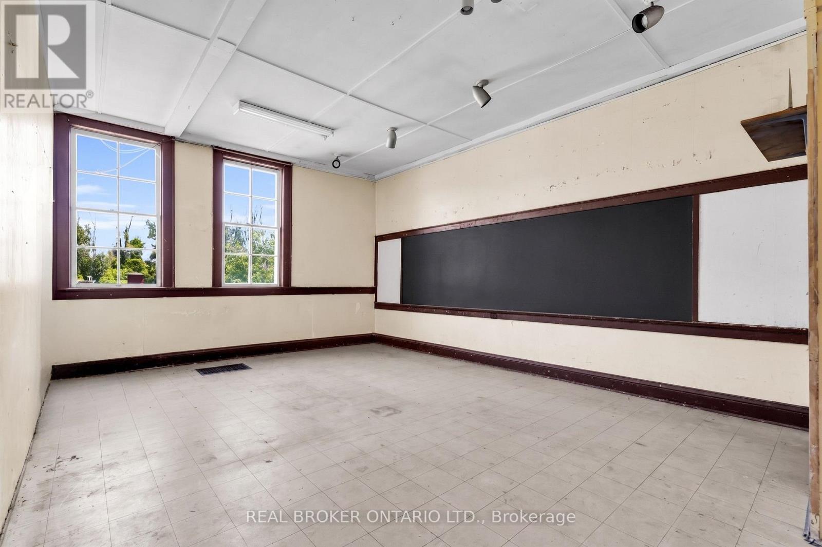 2862 Old Fort Road, Tay, Ontario  L4R 4K3 - Photo 7 - S13665698