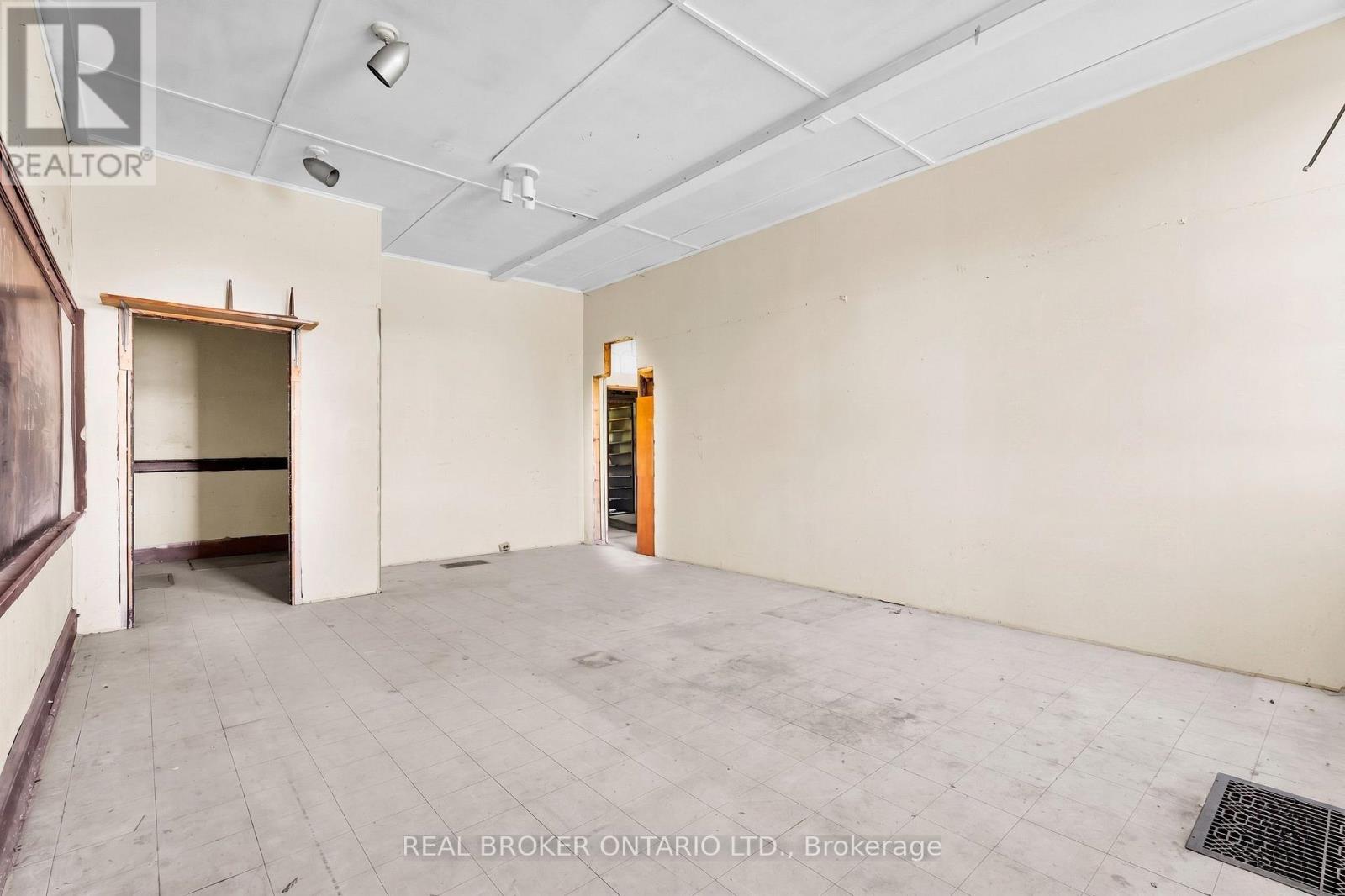 2862 Old Fort Road, Tay, Ontario  L4R 4K3 - Photo 8 - S13665698