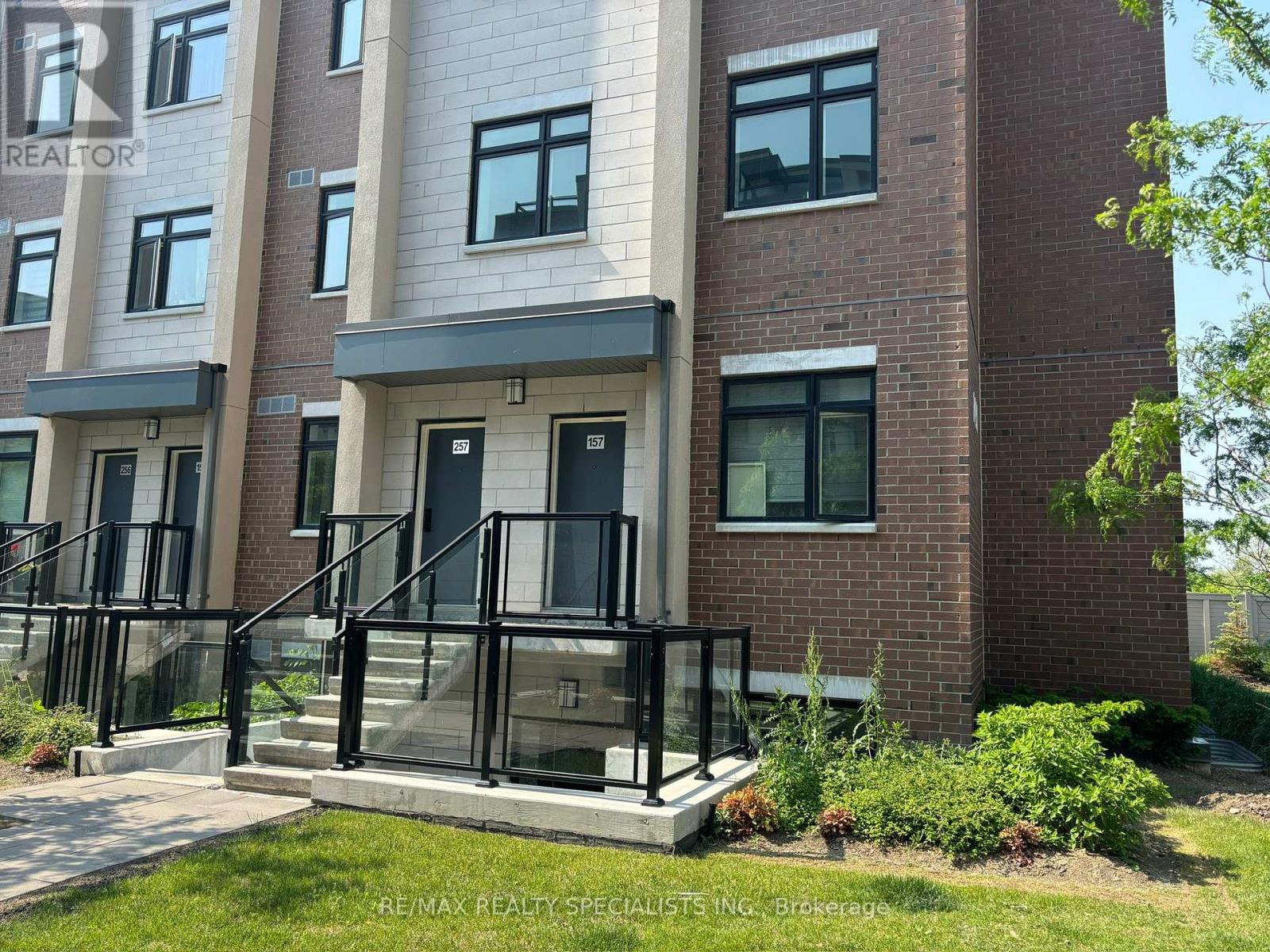 157 - 1095 DOUGLAS MCCURDY COMM, Mississauga, Ontario