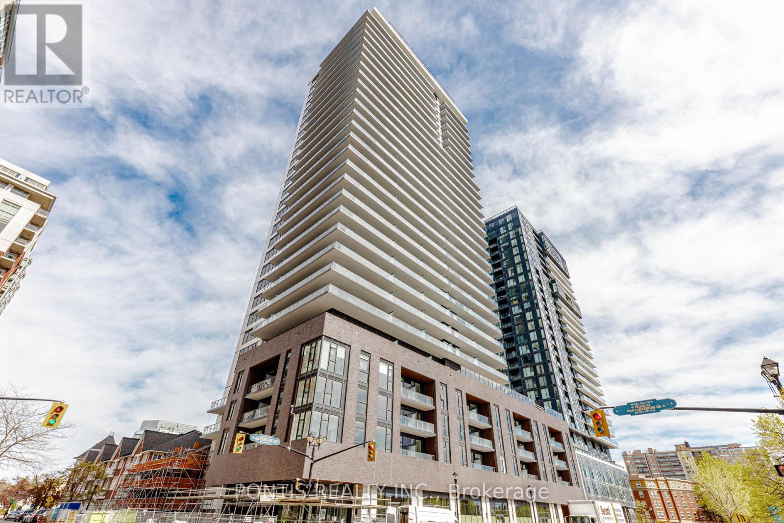 404 - 2075 LAKESHORE ROAD, Burlington, Ontario