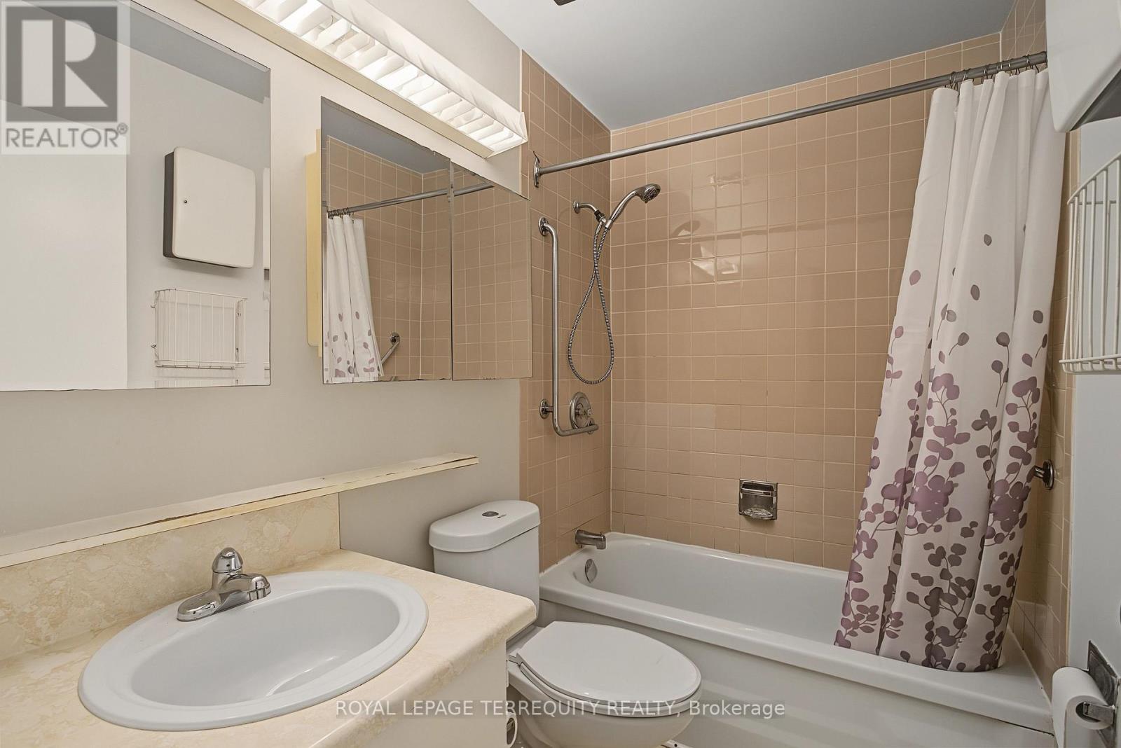 18 - 11 Four Winds Drive, Toronto, Ontario  M3J 1K7 - Photo 20 - W13665638
