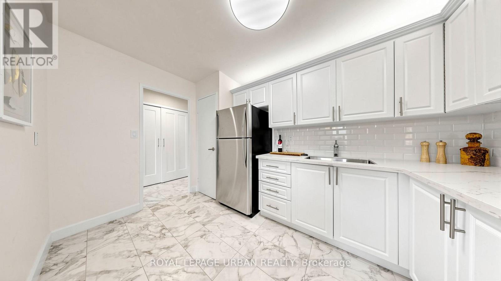 602 - 60 Pavane Linkway, Toronto, Ontario  M3C 1A1 - Photo 15 - C13596600