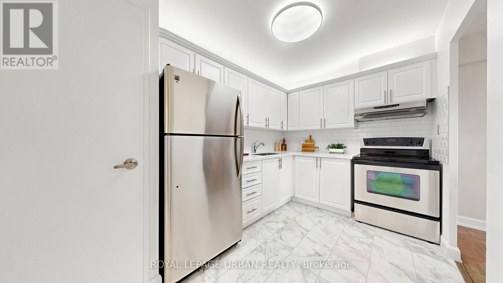 602 - 60 Pavane Linkway, Toronto, Ontario  M3C 1A1 - Photo 13 - C13596600