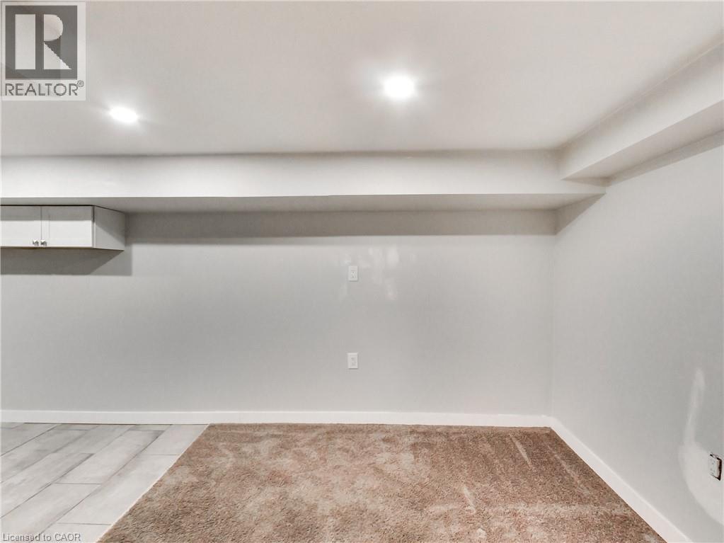 229 Parkdale Avenue N, Hamilton, Ontario  L8H 5X4 - Photo 14 - 40837478