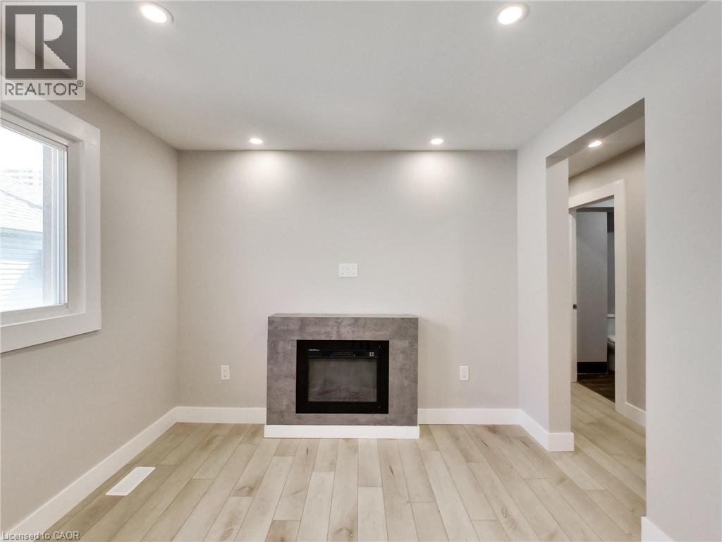 229 Parkdale Avenue N, Hamilton, Ontario  L8H 5X4 - Photo 17 - 40837485
