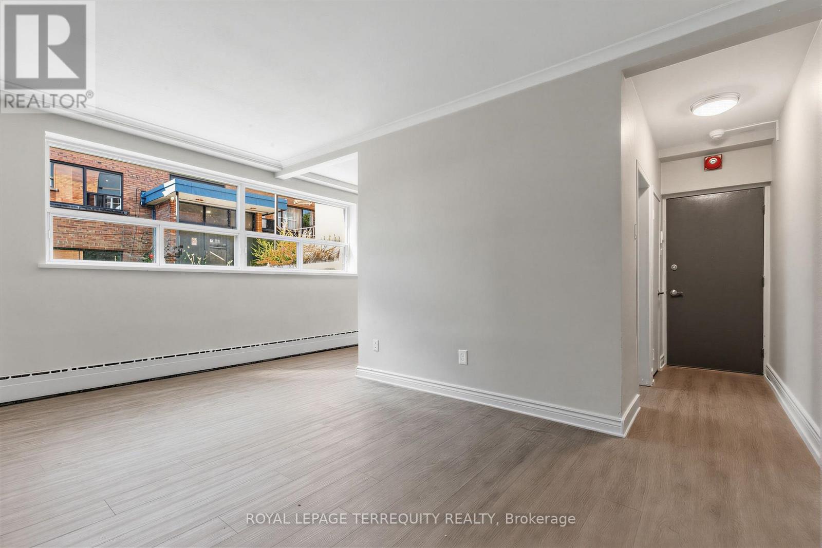 3 - 2550 Keele Street, Toronto, Ontario  M6L 2N8 - Photo 4 - W13504156