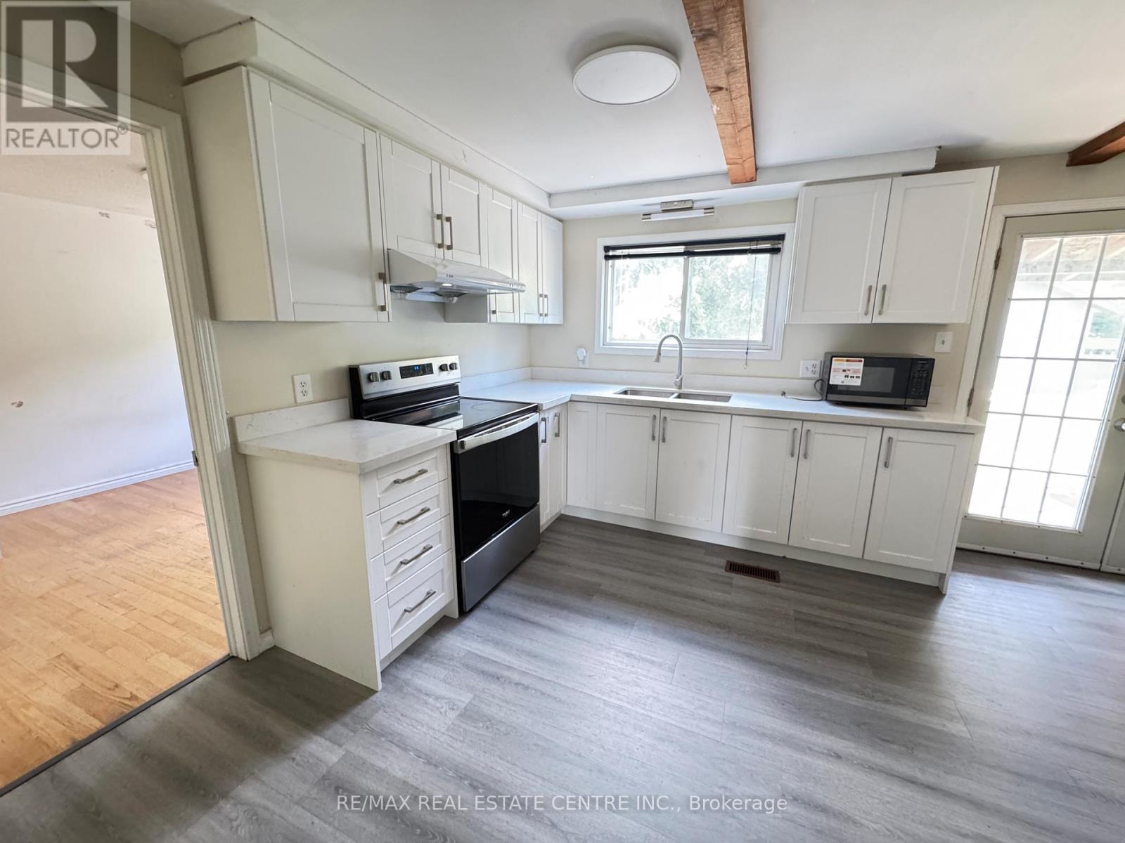 129 Kortright Road W, Guelph, Ontario  N1G 3N9 - Photo 3 - X13665604