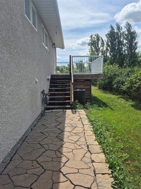 25 Crown Valley Road W, New Bothwell, Manitoba  R0A 1C0 - Photo 17 - 202620128