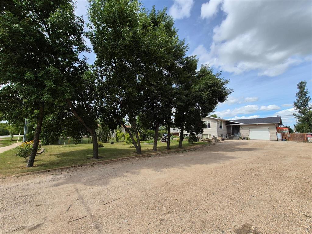 25 Crown Valley Road W, New Bothwell, Manitoba  R0A 1C0 - Photo 48 - 202620128