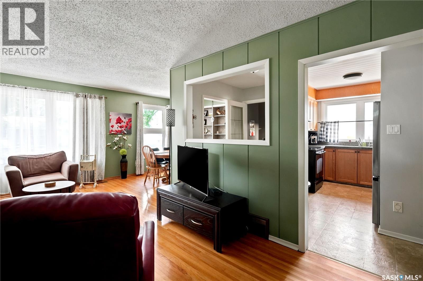 323 Toronto Street N, Regina, Saskatchewan  S4R 2T7 - Photo 4 - SK045183