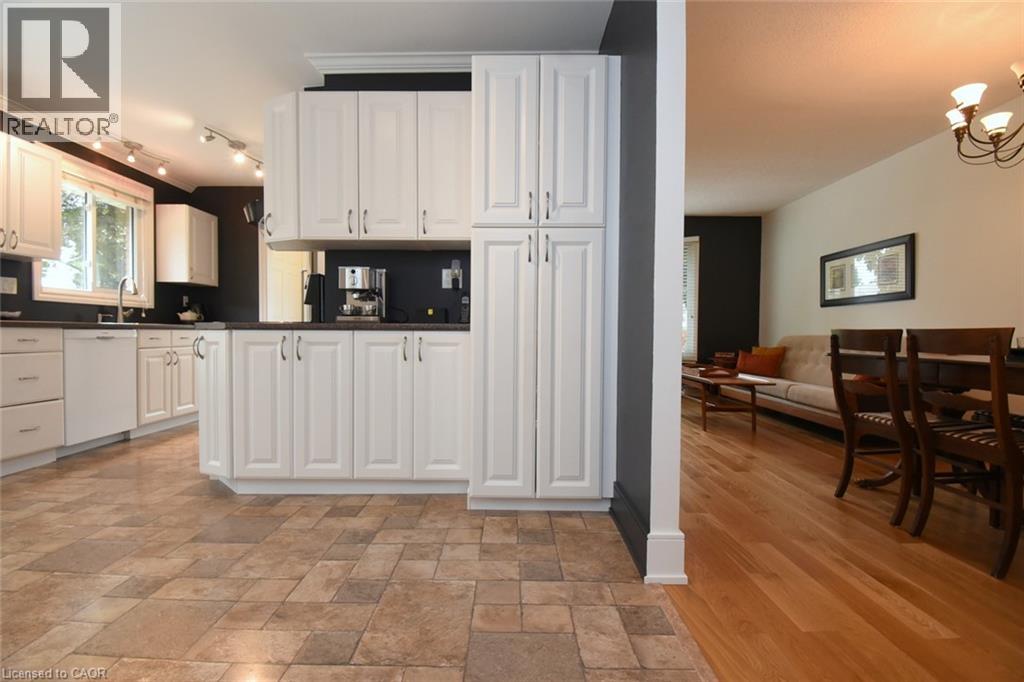 374 Brigadoon Drive, Hamilton, Ontario  L9C 6X4 - Photo 20 - 40854192
