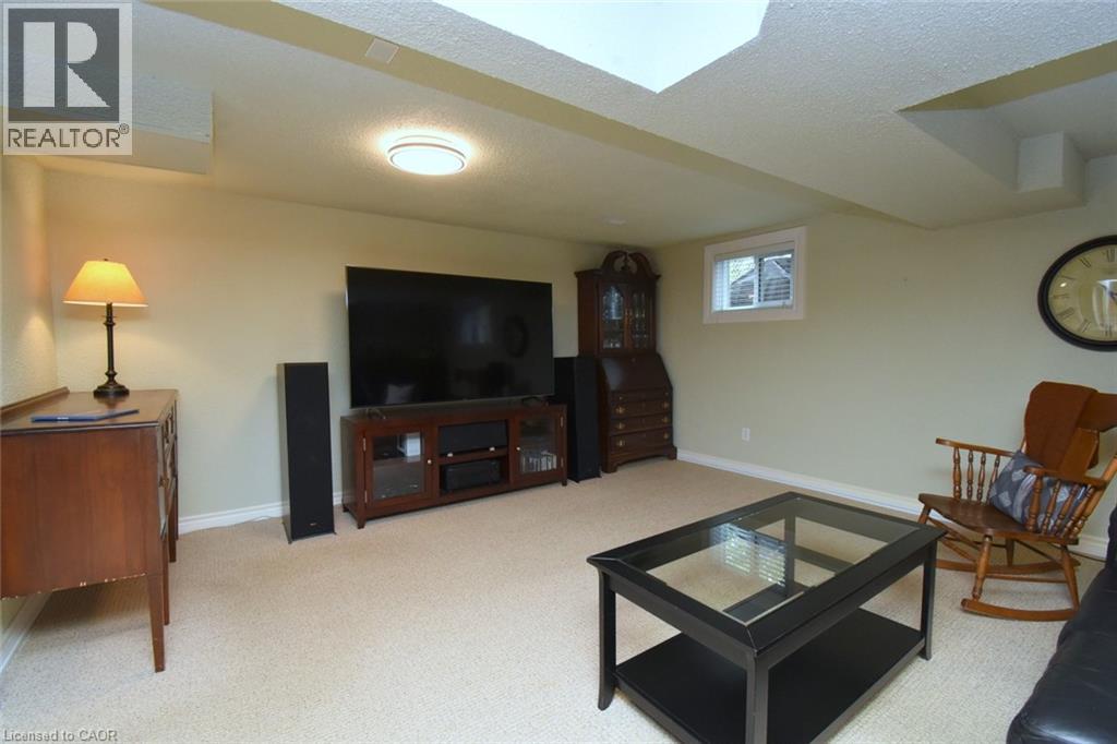 374 Brigadoon Drive, Hamilton, Ontario  L9C 6X4 - Photo 36 - 40854192
