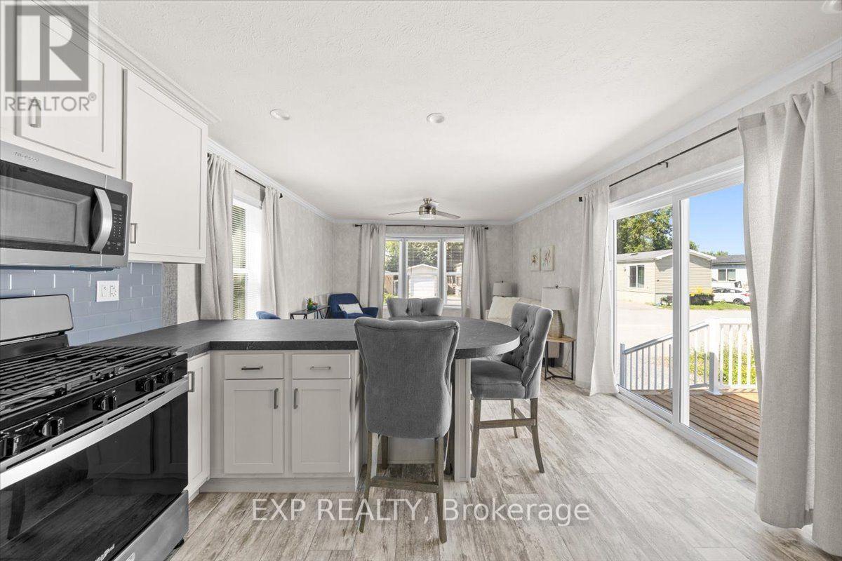 35 Vanier Road, Ottawa, Ontario  K2H 7P6 - Photo 12 - X13664618