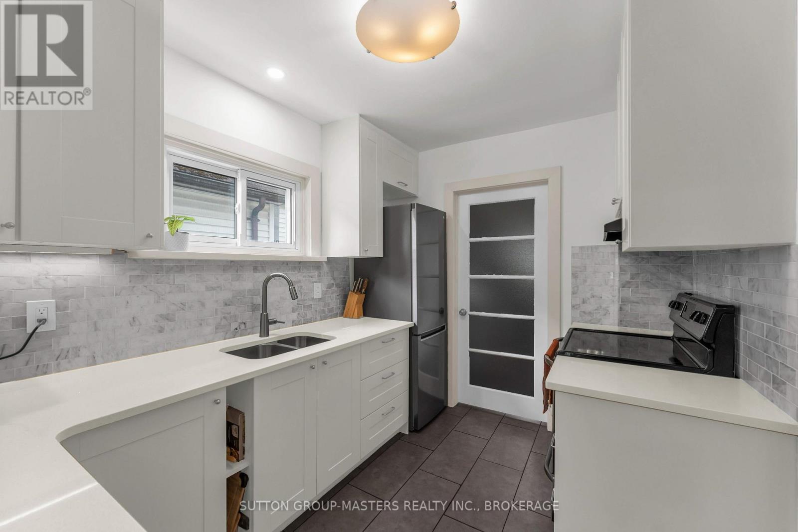 172 Toronto Street, Kingston, Ontario K7L 4B1 - Photo 16 - X13665838