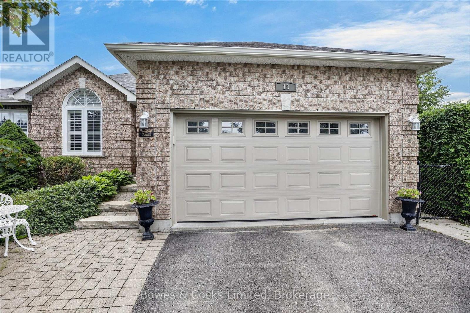 19 Lori Boulevard, Kawartha Lakes, Ontario K9V 6B6 - Photo 3 - X13665782