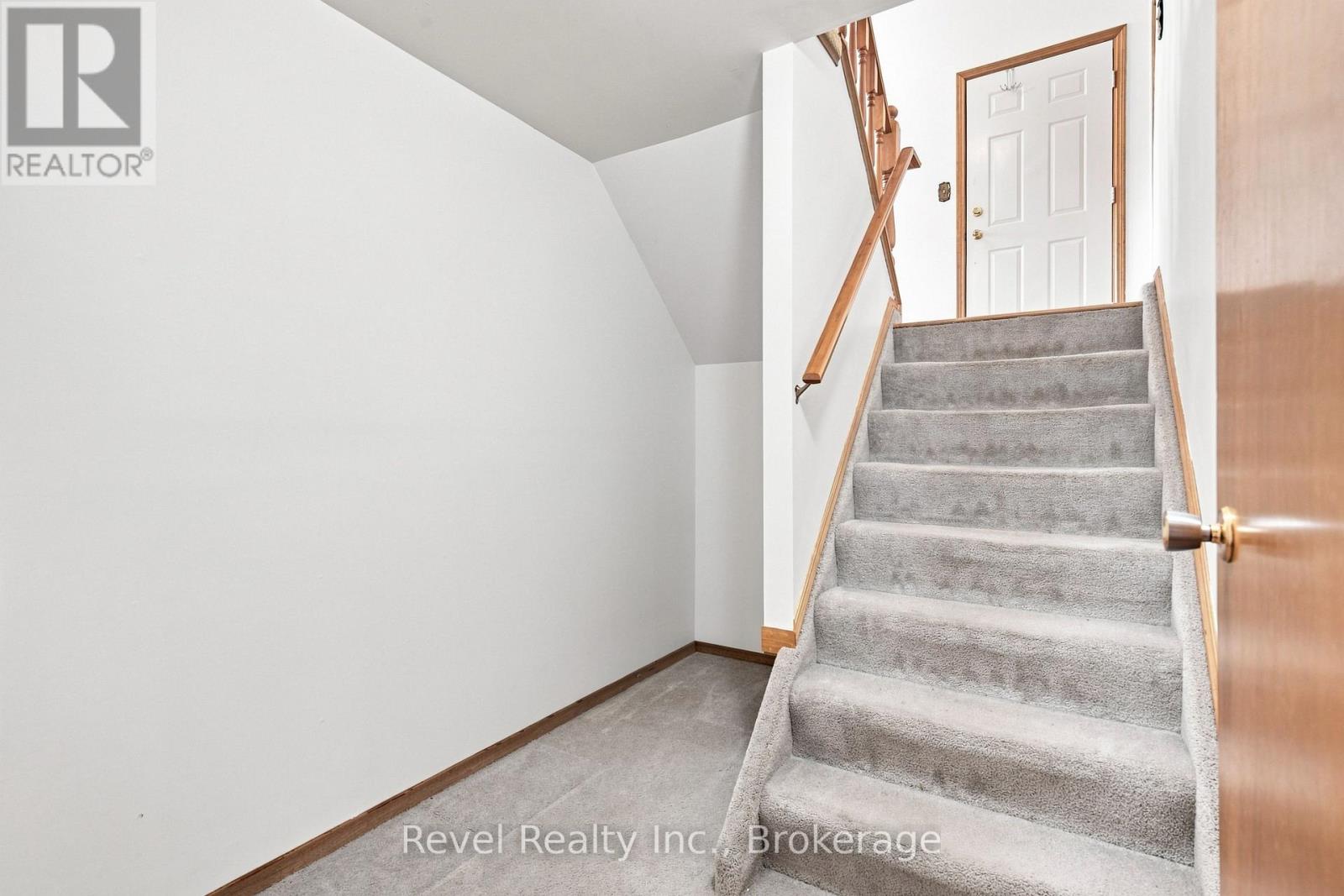 43 Wilson Avenue, Kawartha Lakes, Ontario  K9V 5S3 - Photo 25 - X13665946