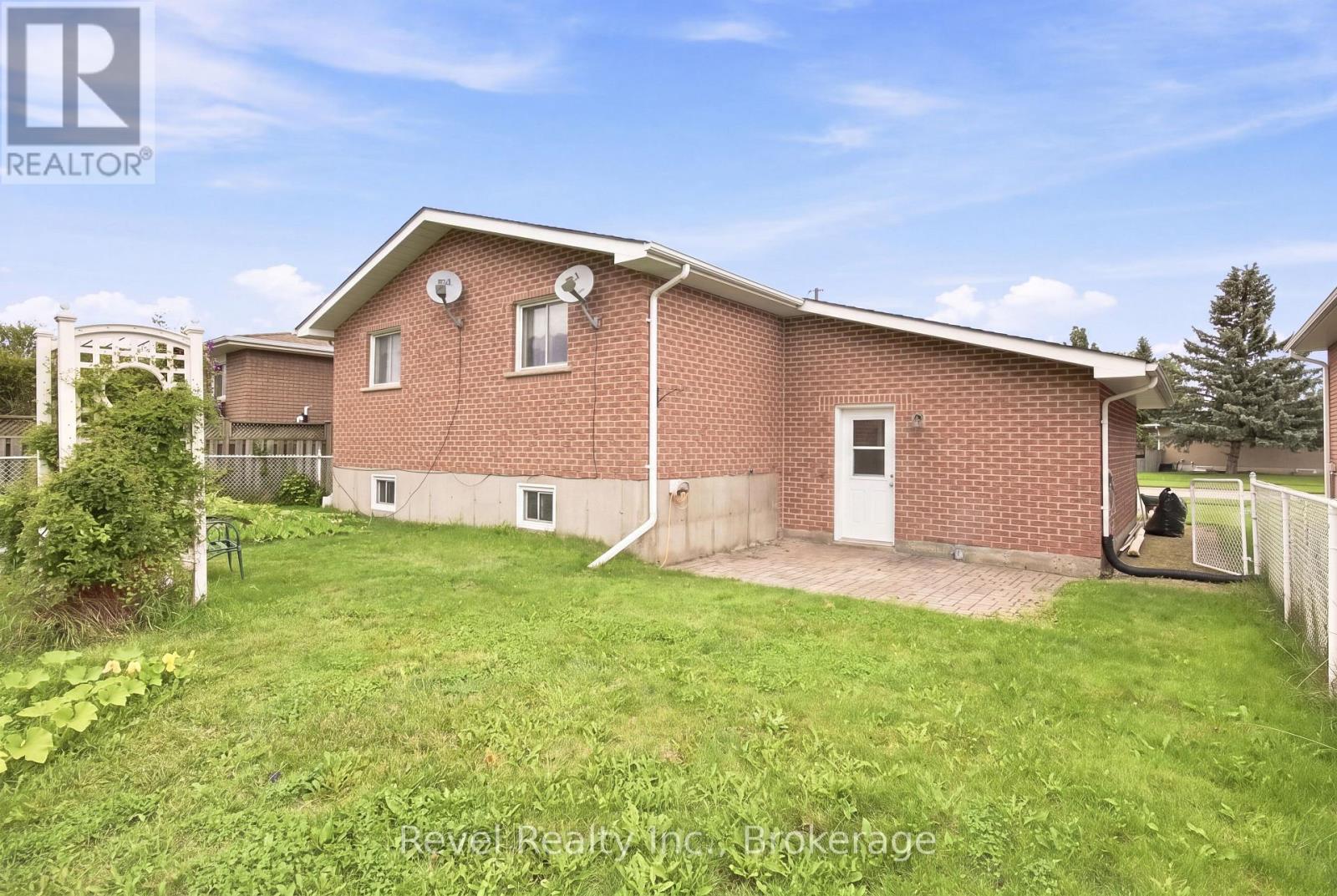 43 Wilson Avenue, Kawartha Lakes, Ontario  K9V 5S3 - Photo 37 - X13665946