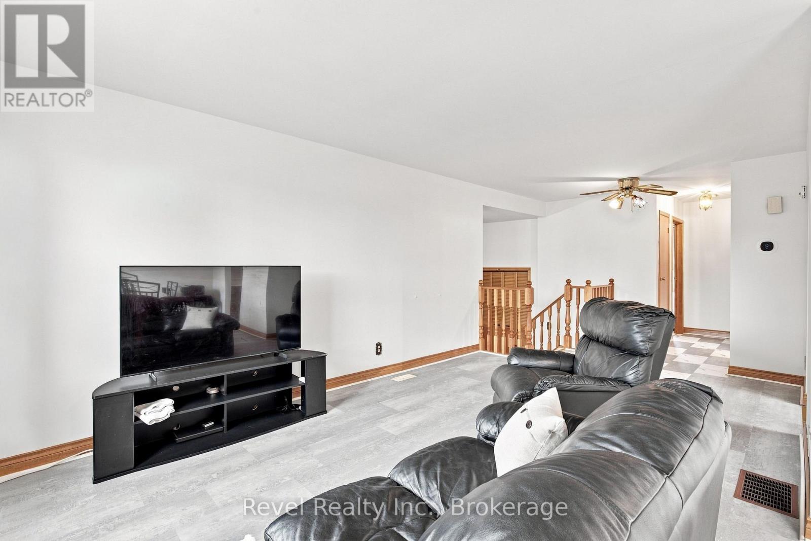 43 Wilson Avenue, Kawartha Lakes, Ontario  K9V 5S3 - Photo 7 - X13665946