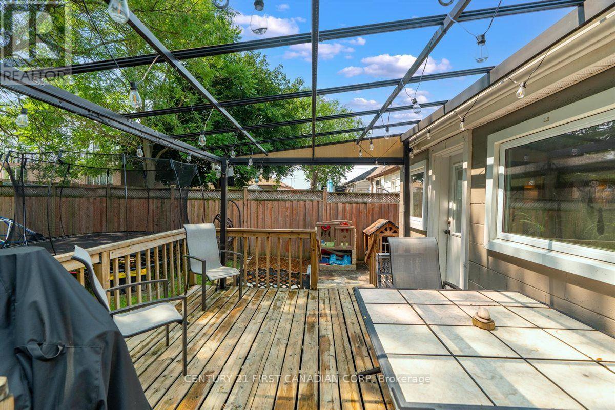 1025 King Street, London East, Ontario  N5W 2X7 - Photo 35 - X13665726
