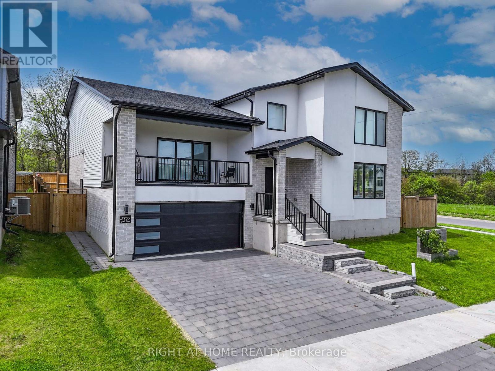 2705 Oriole Drive, London South, Ontario N6M 0G6 - Photo 2 - X13665822