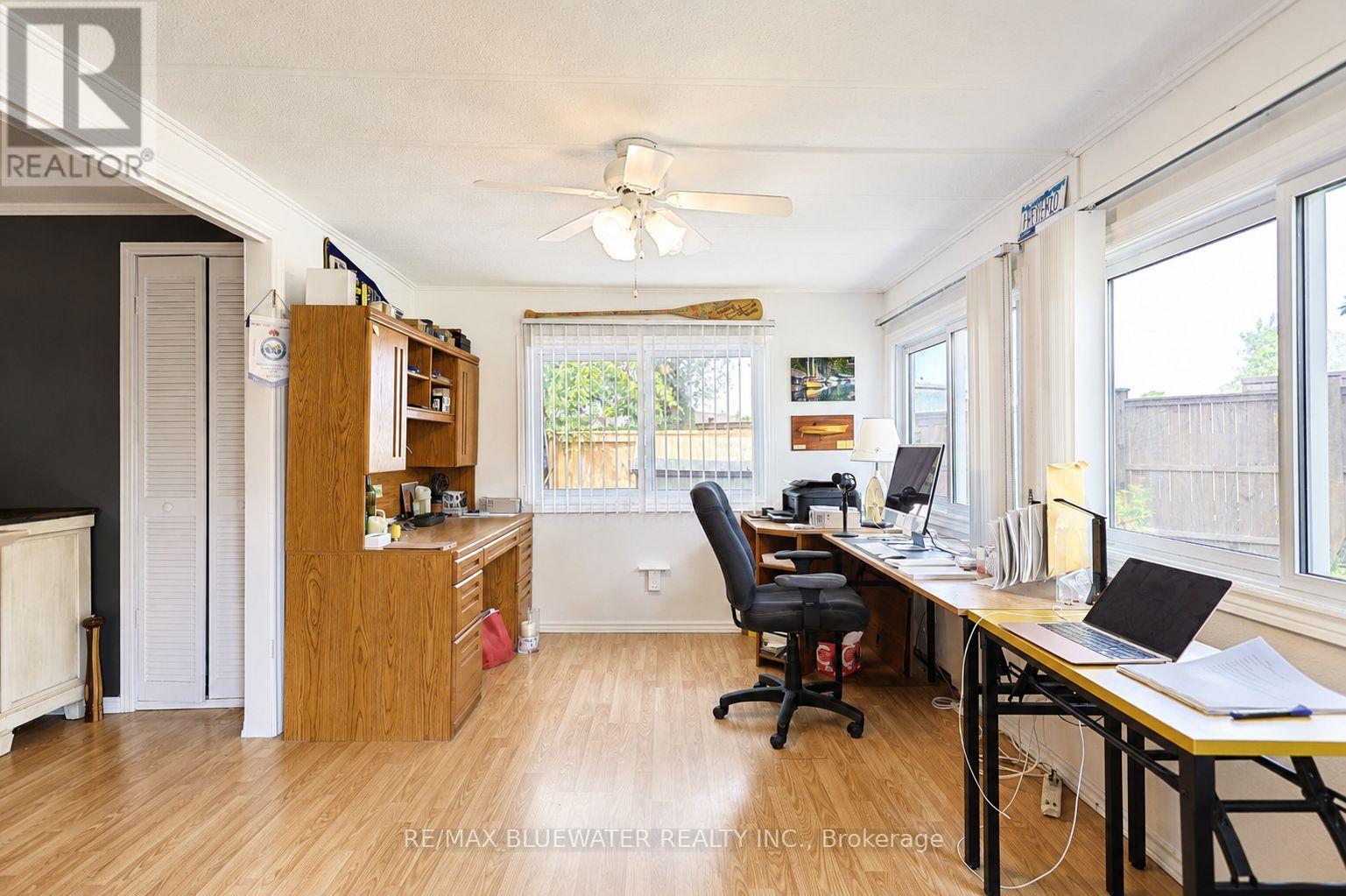 43 St Andrews Place, South Huron, Ontario  N0M 1T0 - Photo 23 - X13665860