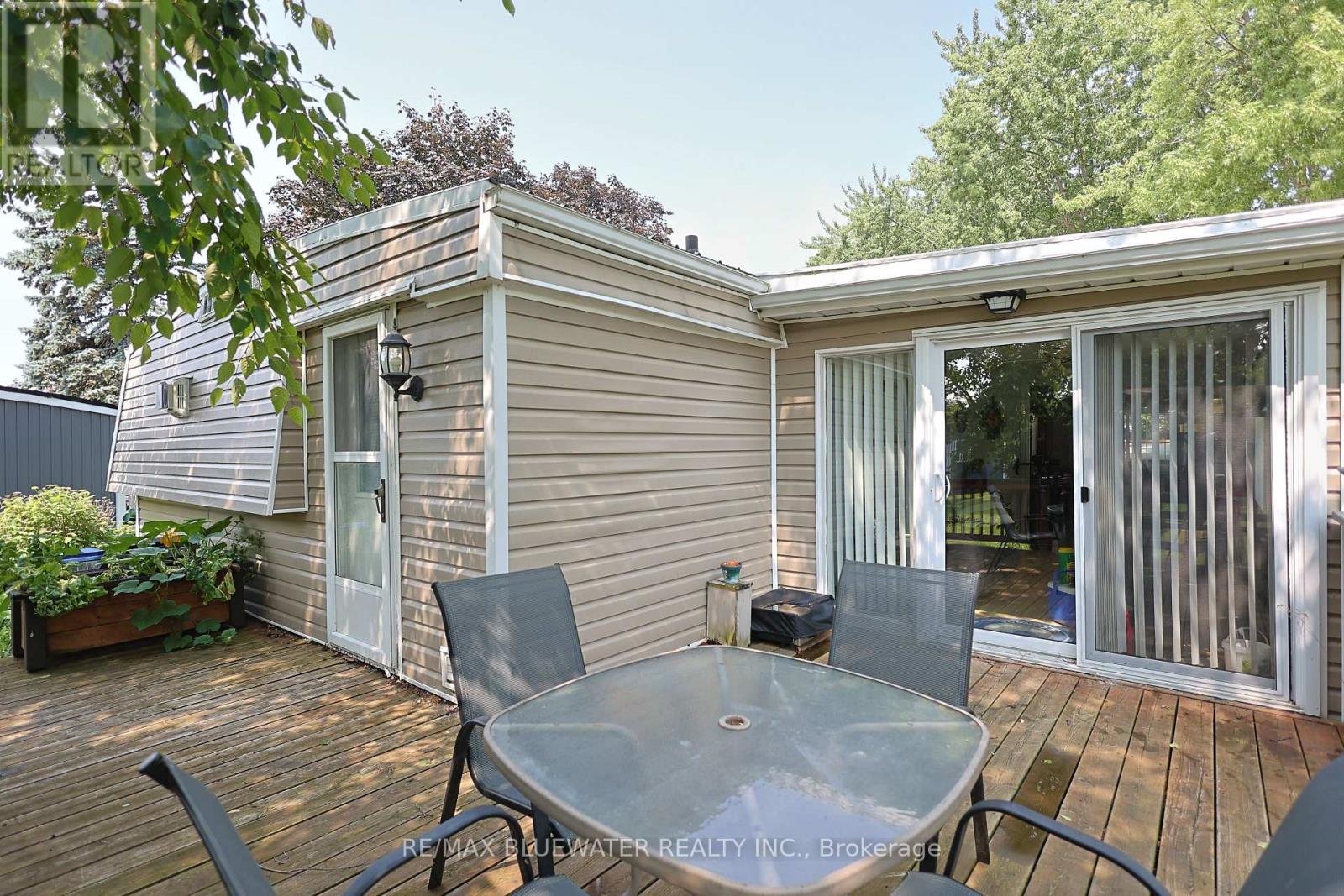 43 St Andrews Place, South Huron, Ontario  N0M 1T0 - Photo 35 - X13665860