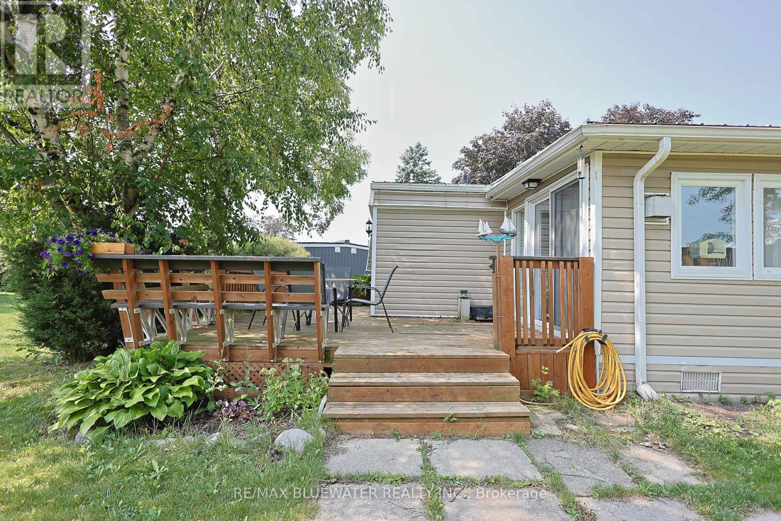 43 St Andrews Place, South Huron, Ontario  N0M 1T0 - Photo 36 - X13665860