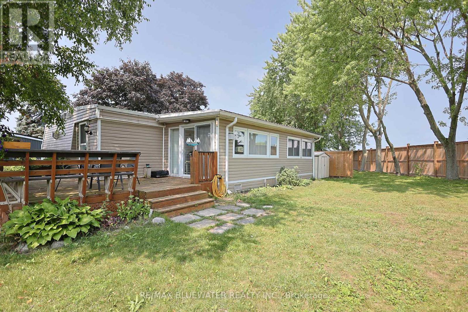 43 St Andrews Place, South Huron, Ontario  N0M 1T0 - Photo 37 - X13665860