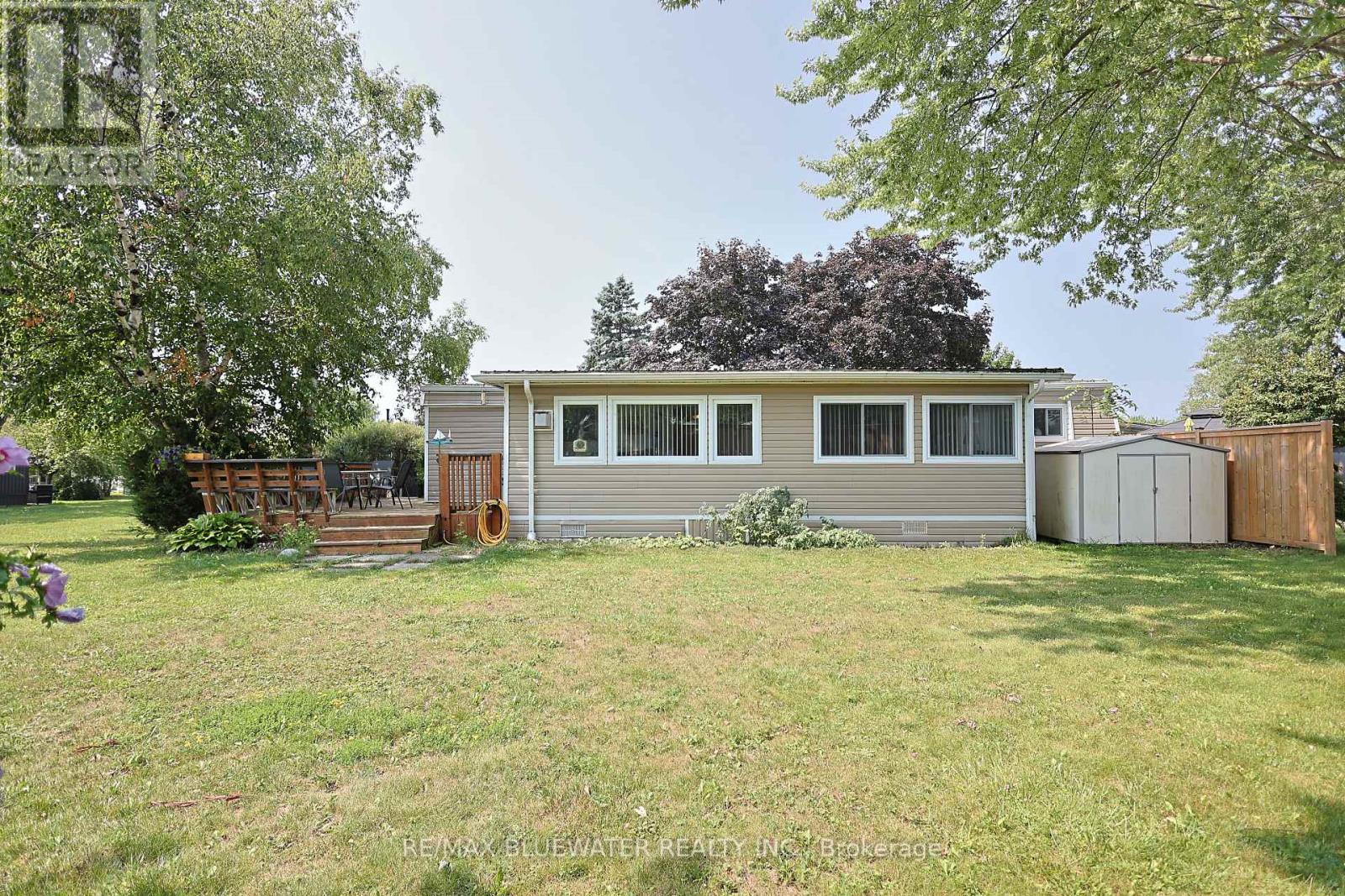 43 St Andrews Place, South Huron, Ontario  N0M 1T0 - Photo 38 - X13665860