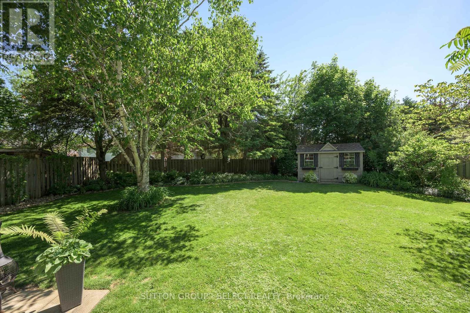 12 Banting Crescent, London North, Ontario  N6G 4G2 - Photo 29 - X13666012