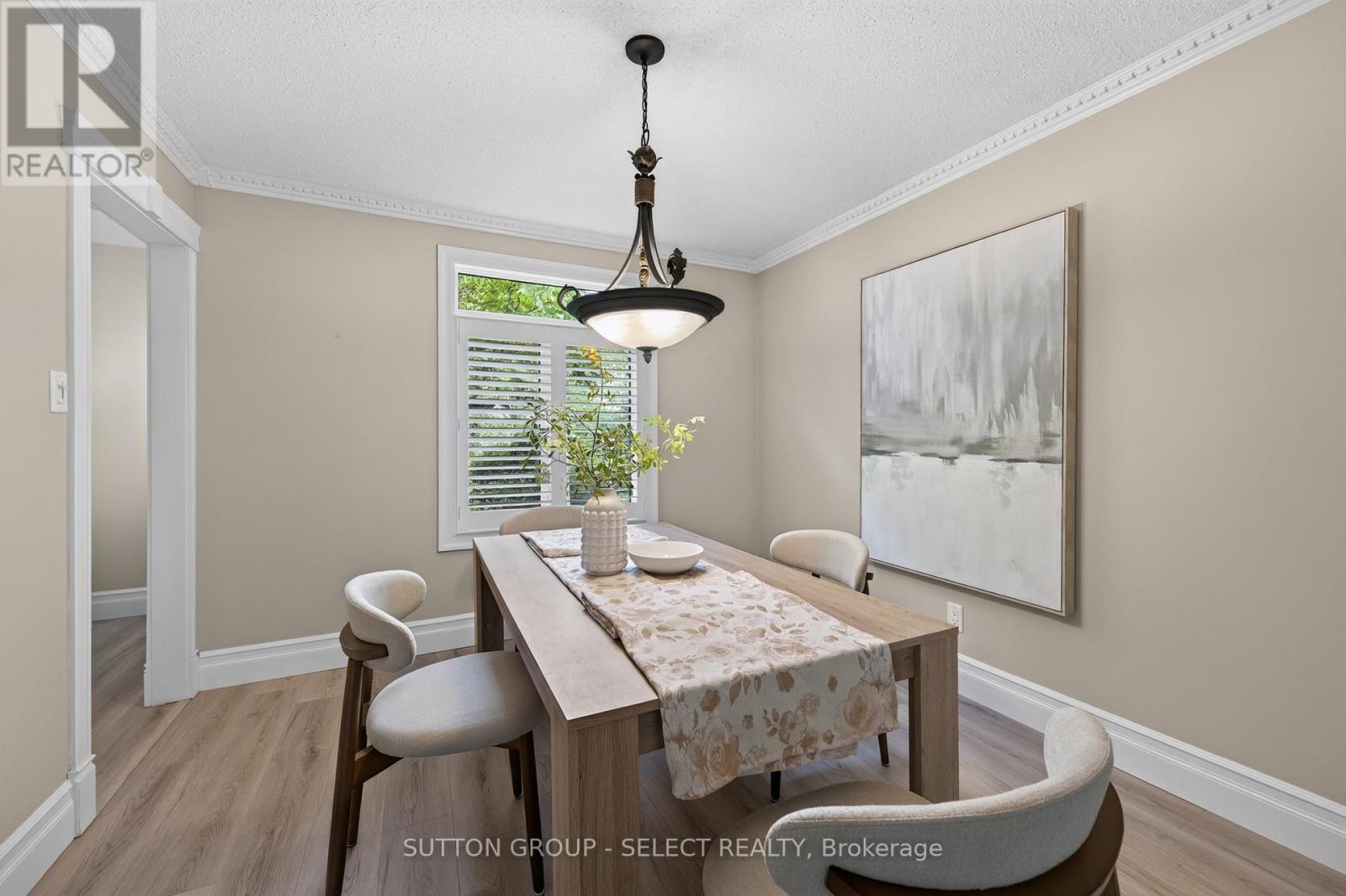 12 Banting Crescent, London North, Ontario  N6G 4G2 - Photo 4 - X13666012