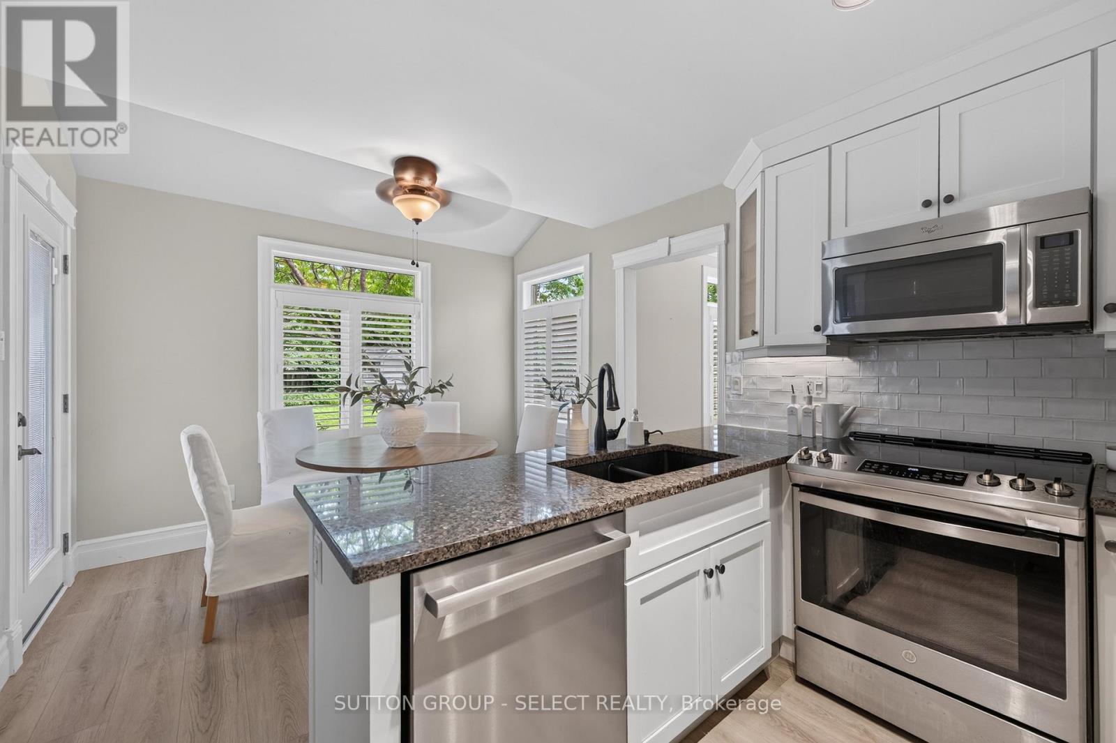 12 Banting Crescent, London North, Ontario  N6G 4G2 - Photo 8 - X13666012