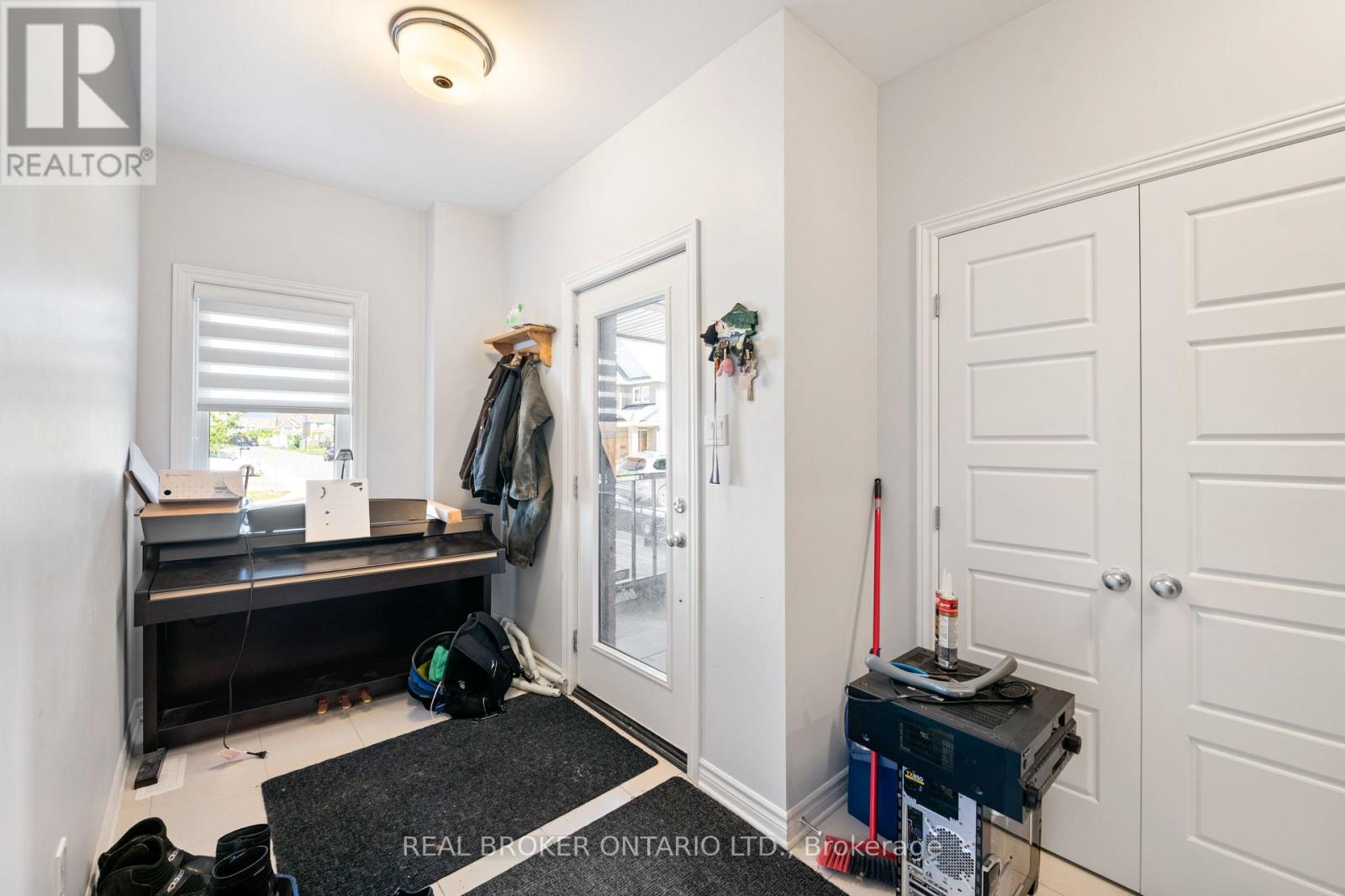 219 Pastel Way, Ottawa, Ontario K2J 6C1 - Photo 3 - X13665858