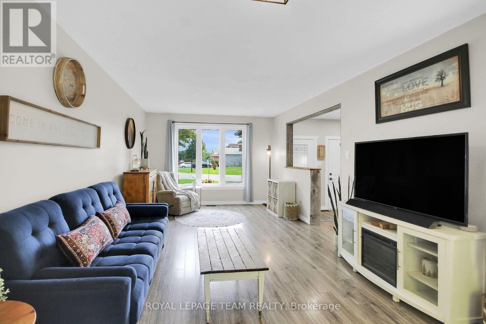 36 Steggall Crescent, Ottawa, Ontario  K2S 1S4 - Photo 4 - X13665882
