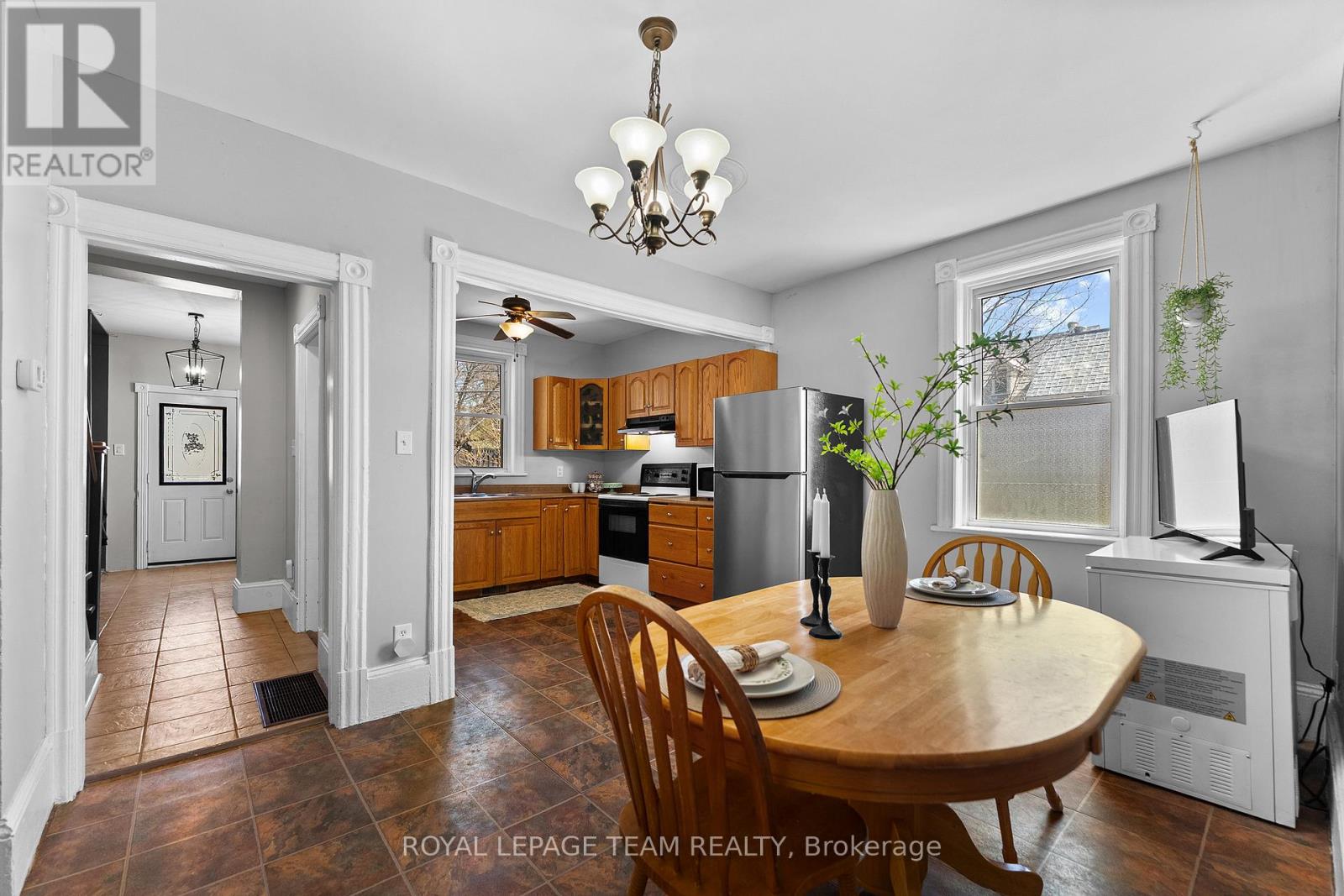 544 Mackay Street, Pembroke, Ontario  K8A 1E6 - Photo 8 - X13665986